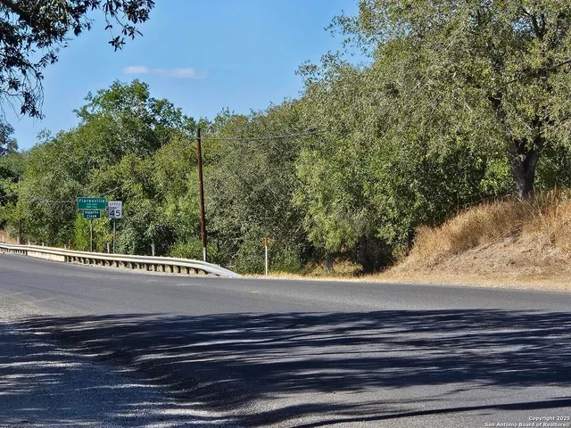 a view of a entrance door of the house