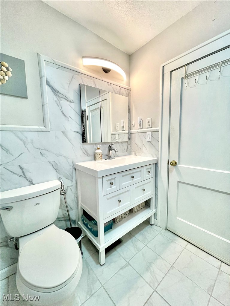 1922 Spring Road Cleveland, OH 44109 - Photo 22 of 26
