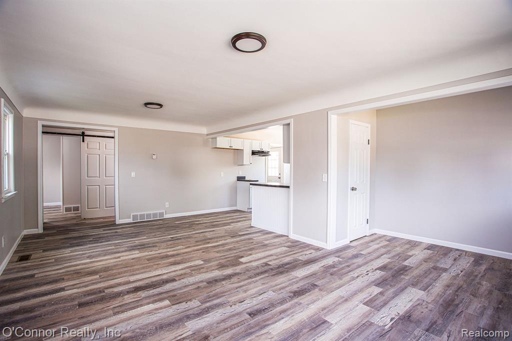 102 Rural Street Port Huron, MI 48060 - Photo 4 of 12