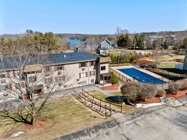 $272,900 | 41 Treetop Circle, Unit 34, Laconia, NH 03246