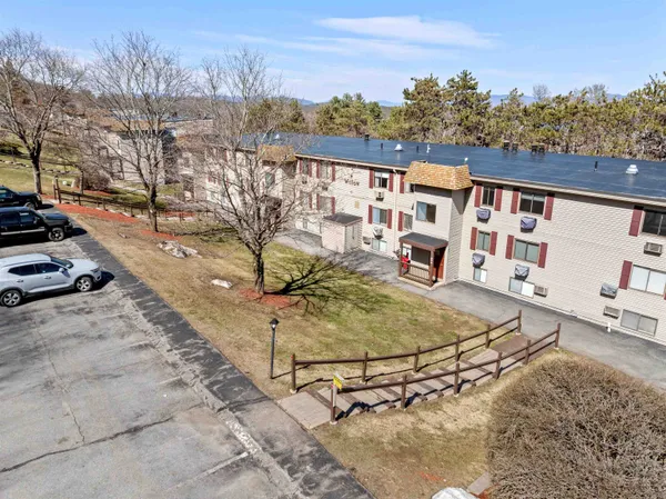 $272,900 | 41 Treetop Circle, Unit 34, Laconia, NH 03246