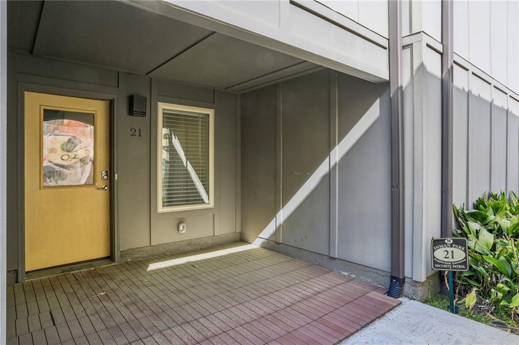21 Skyline Way Atlanta, GA 30307 - Photo 7 of 52