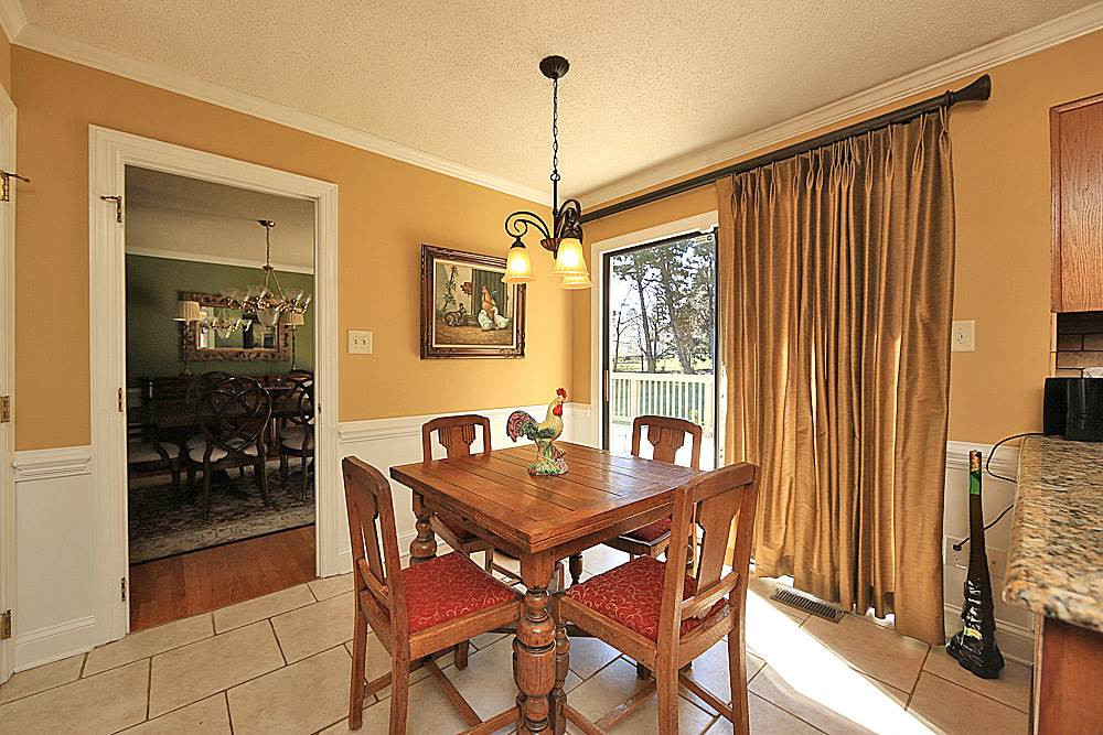9401 South Mere Court Raleigh, NC 27615 - Photo 9 of 30 Breakfast Area