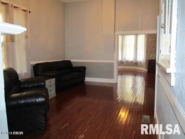 305 West 3rd Street Ina, IL 62846 - Photo 11 of 50