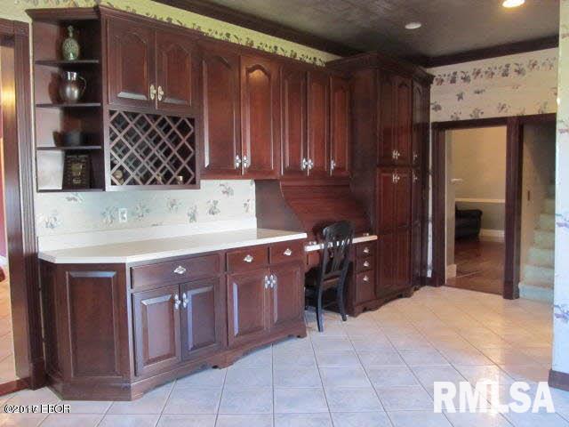 305 West 3rd Street Ina, IL 62846 - Photo 14 of 50