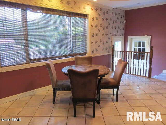 305 West 3rd Street Ina, IL 62846 - Photo 19 of 50