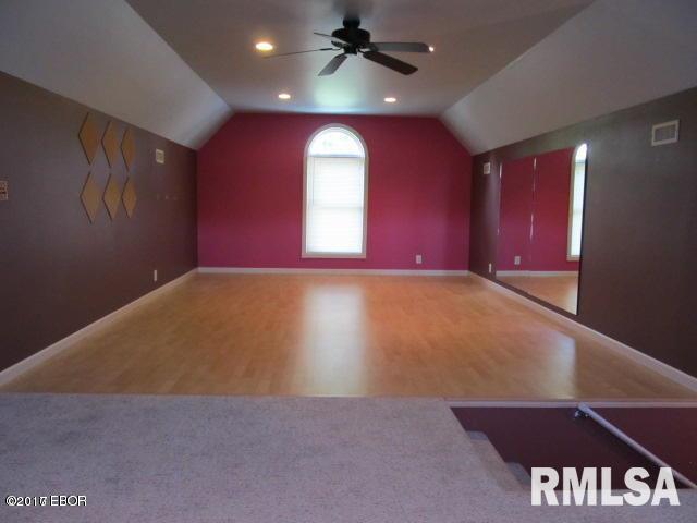 305 West 3rd Street Ina, IL 62846 - Photo 25 of 50