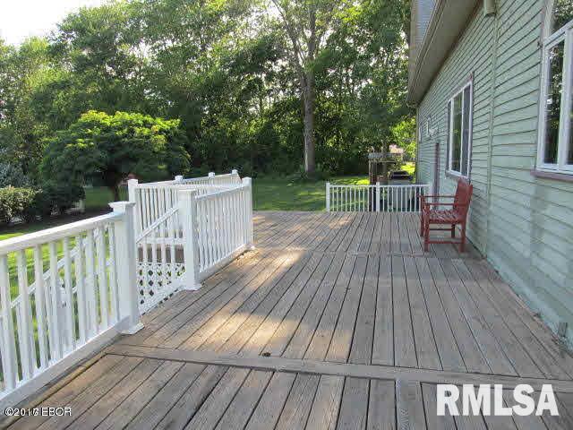 305 West 3rd Street Ina, IL 62846 - Photo 34 of 50