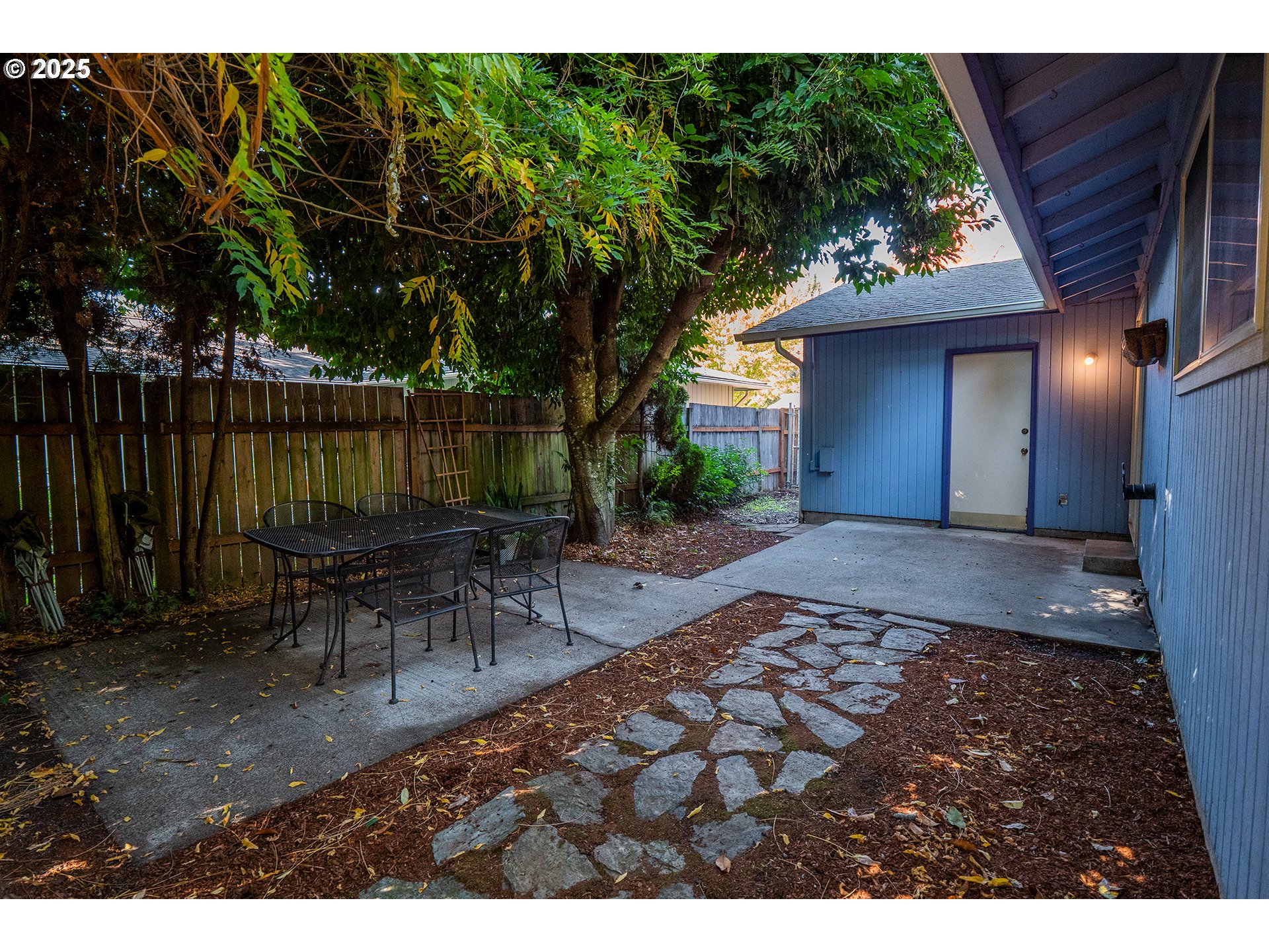 3080 Harlow Road Eugene, OR 97401 - Photo 30 of 32 Gallery Image 30