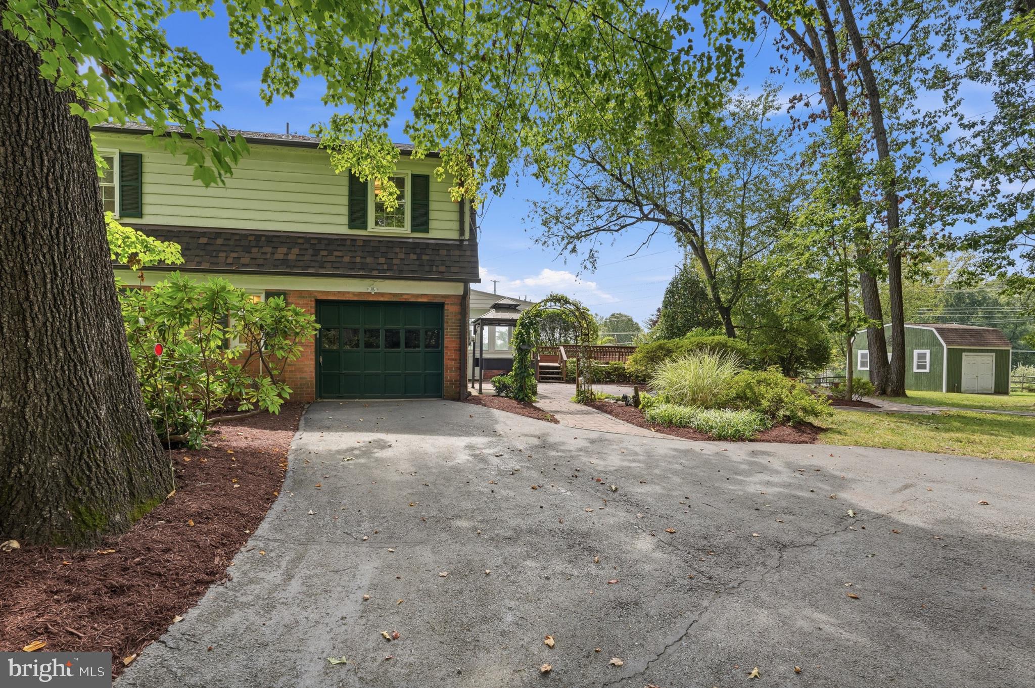 13100 Brandon Way Road Gaithersburg, MD 20878 - Photo 39 of 47 Gallery Image 39
