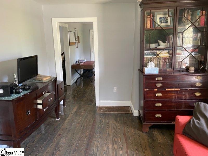 106 Silver Shoals Road Marietta, SC 29661 - Photo 5 of 10 Gallery Image 5