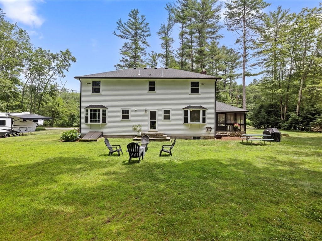 262 West River Road Uxbridge, MA 01569 - Photo 35 of 42 Gallery Image 35