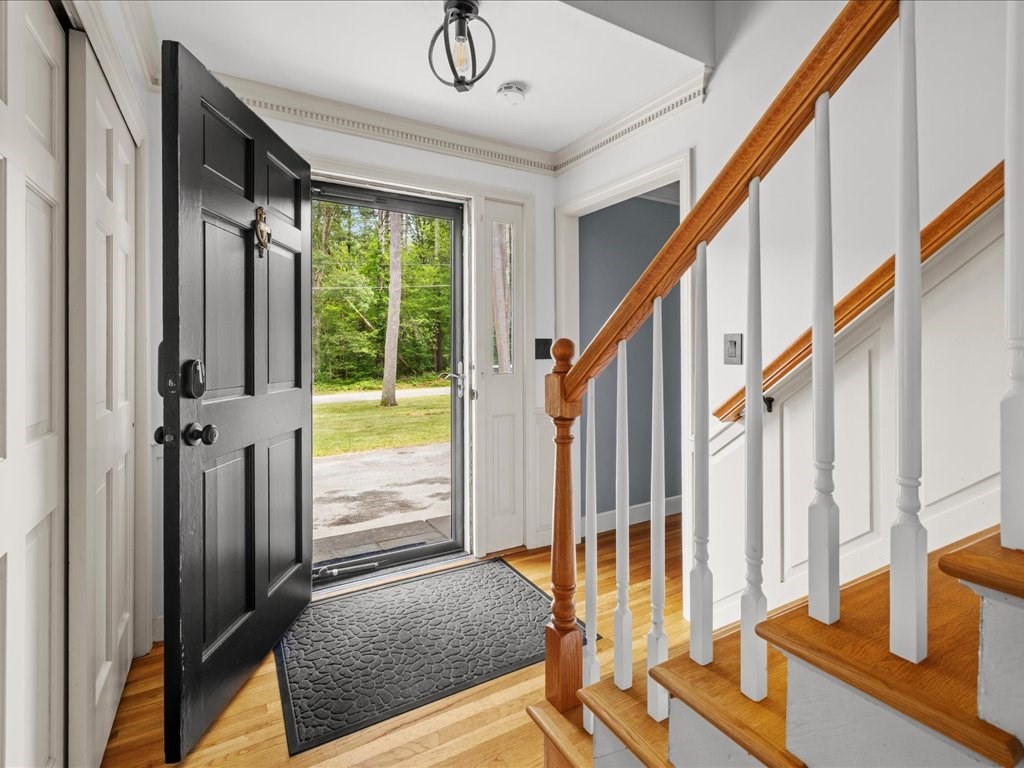 262 West River Road Uxbridge, MA 01569 - Photo 5 of 42 Gallery Image 5