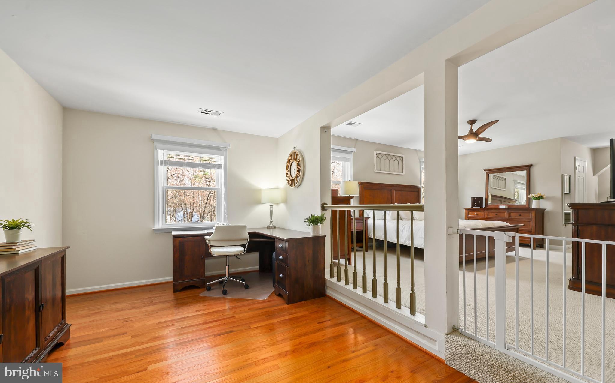 5024 Pheasant Ridge Road Fairfax, VA 22030 - Photo 20 of 51 Primary Suite - Sitting Room