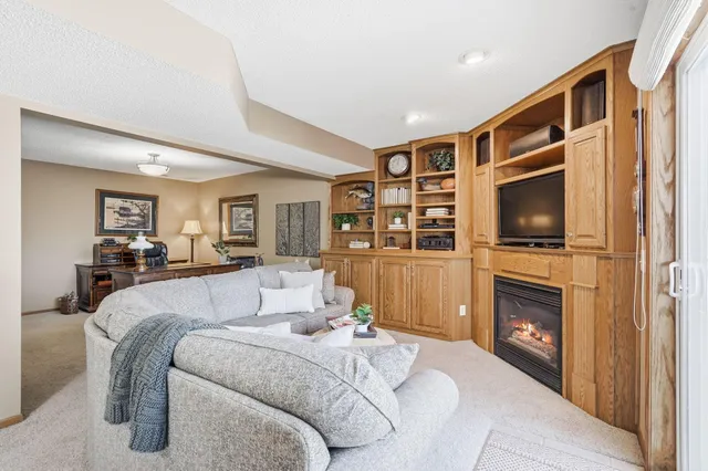 $670,000 | 9043 163rd Street West, Lakeville, MN 55044