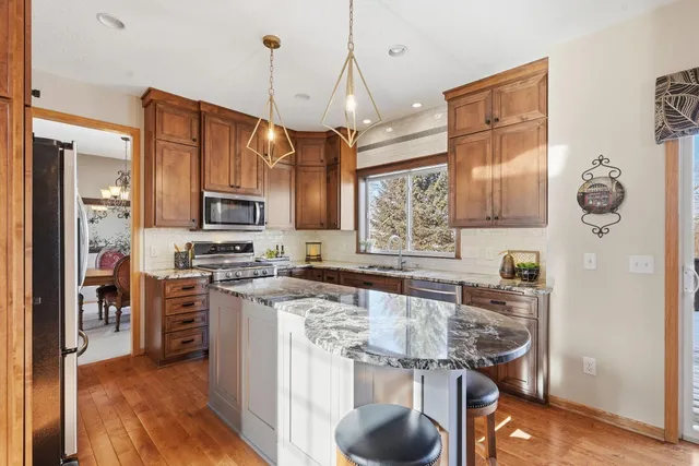 $670,000 | 9043 163rd Street West, Lakeville, MN 55044