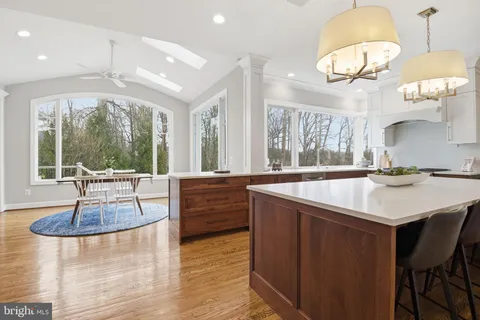 $1,890,000 | 1803 Brookstone Court, Vienna, VA 22182