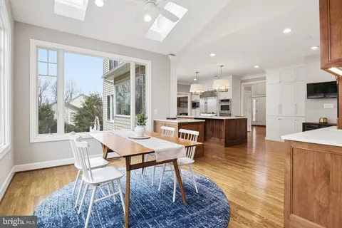 $1,890,000 | 1803 Brookstone Court, Vienna, VA 22182