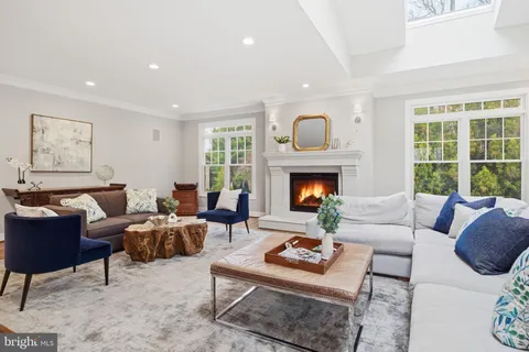 $1,890,000 | 1803 Brookstone Court, Vienna, VA 22182