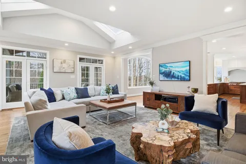 $1,890,000 | 1803 Brookstone Court, Vienna, VA 22182