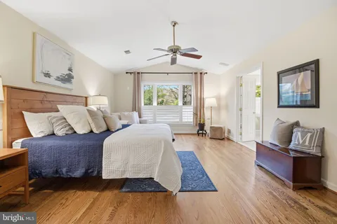 $1,890,000 | 1803 Brookstone Court, Vienna, VA 22182