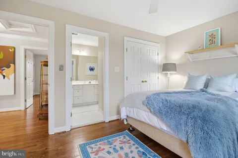 $1,890,000 | 1803 Brookstone Court, Vienna, VA 22182