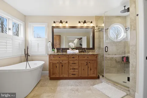 $1,890,000 | 1803 Brookstone Court, Vienna, VA 22182