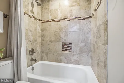 $1,890,000 | 1803 Brookstone Court, Vienna, VA 22182