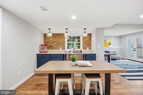 $1,890,000 | 1803 Brookstone Court, Vienna, VA 22182