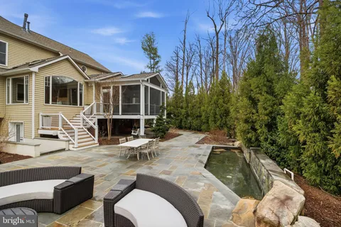 $1,890,000 | 1803 Brookstone Court, Vienna, VA 22182