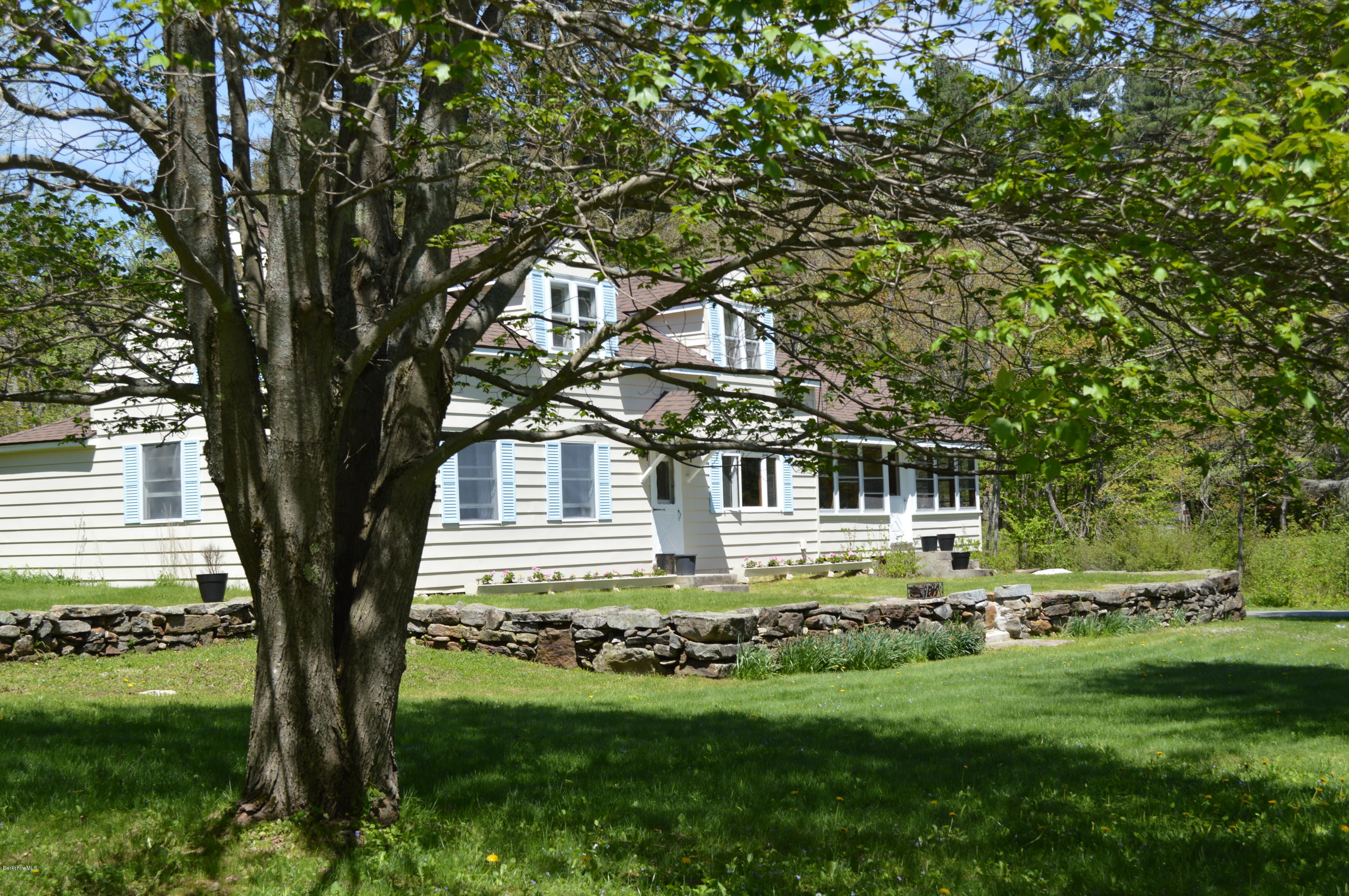 160 Ymca Road Becket, MA 01223 - Photo 4 of 32 YMCA - SO COVE BECKET 045