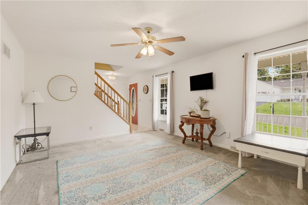 104 Rani Way Somerset, PA 15501 - Photo 4 of 47