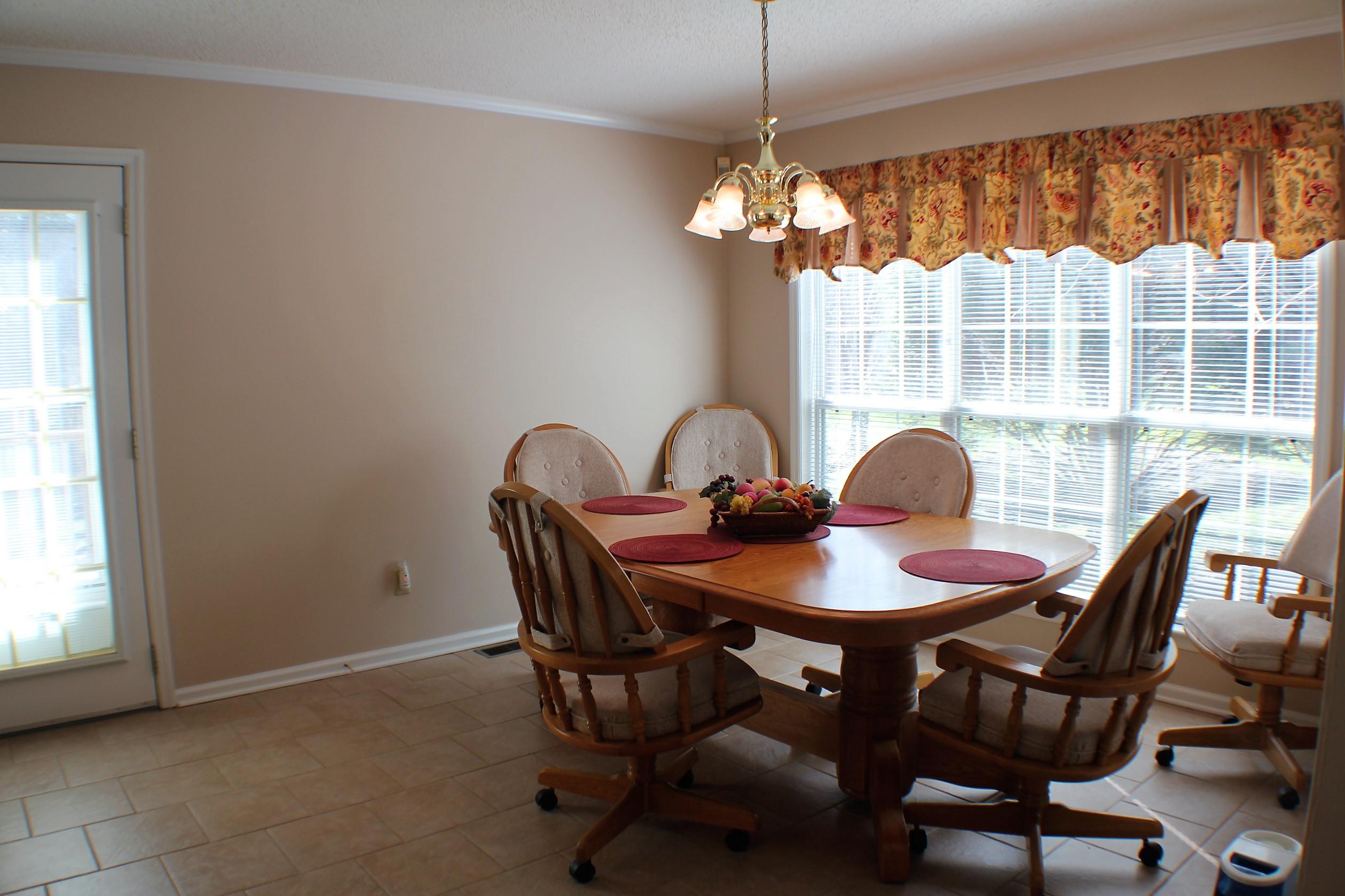 6422 Levi Road Hixson, TN 37343 - Photo 9 of 29 Dining Room