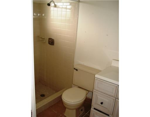 23466 Southwest 57th Avenue, Unit 5050 Boca Raton, FL 33428 - Photo 11 of 16 Master Bath/Spa