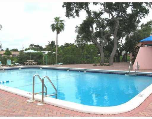 23466 Southwest 57th Avenue, Unit 5050 Boca Raton, FL 33428 - Photo 15 of 16 Swimming Pool/Hot Tub/Sauna