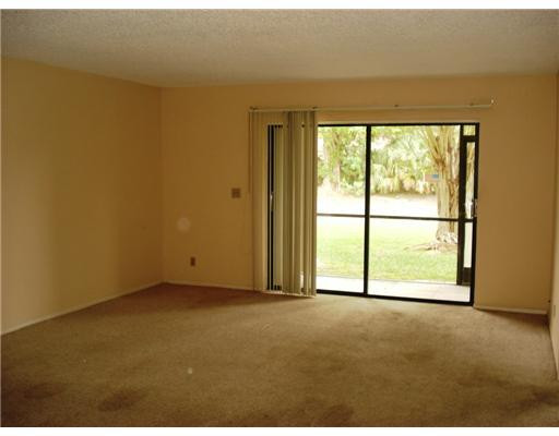 23466 Southwest 57th Avenue, Unit 5050 Boca Raton, FL 33428 - Photo 3 of 16 Living Room