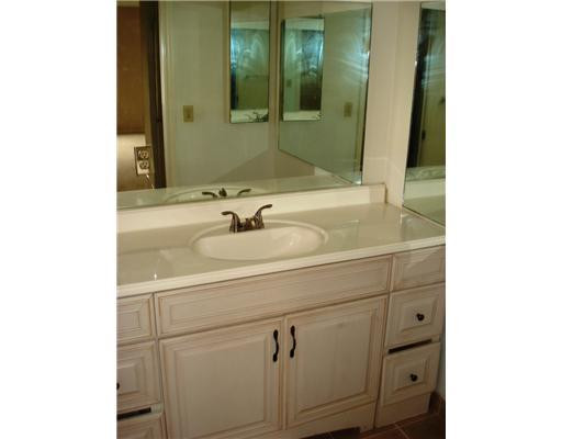 23466 Southwest 57th Avenue, Unit 5050 Boca Raton, FL 33428 - Photo 10 of 16 Master Bath/Spa