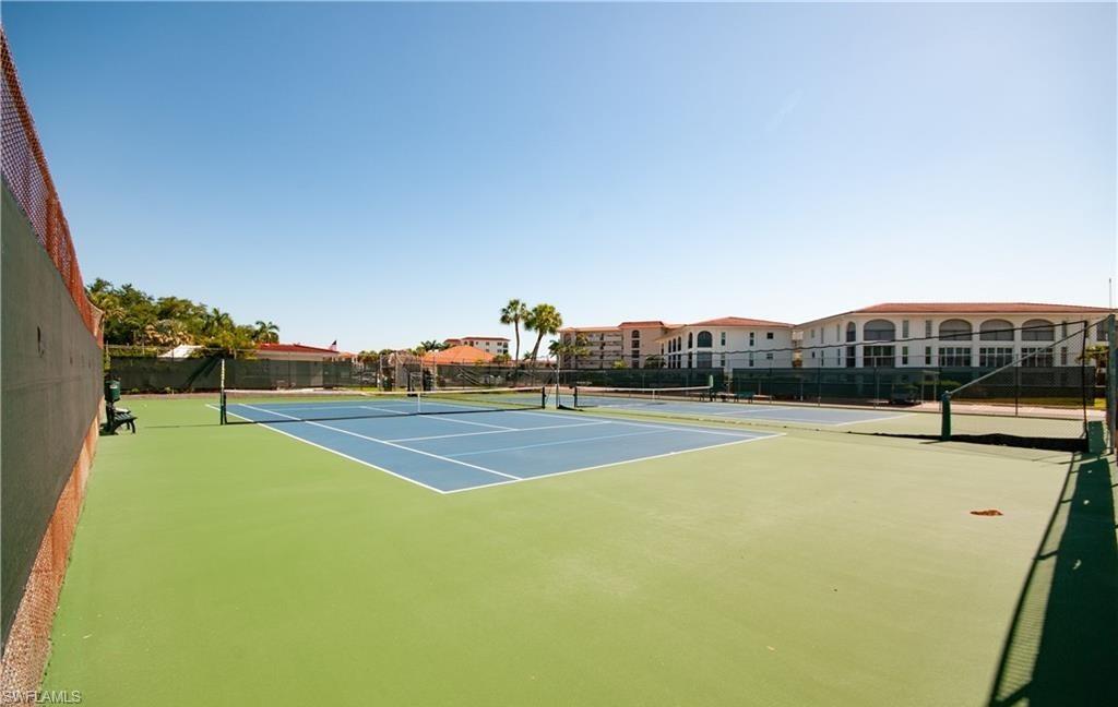 5 High Point Circle West, Unit 206 Naples, FL 34103 - Photo 28 of 36