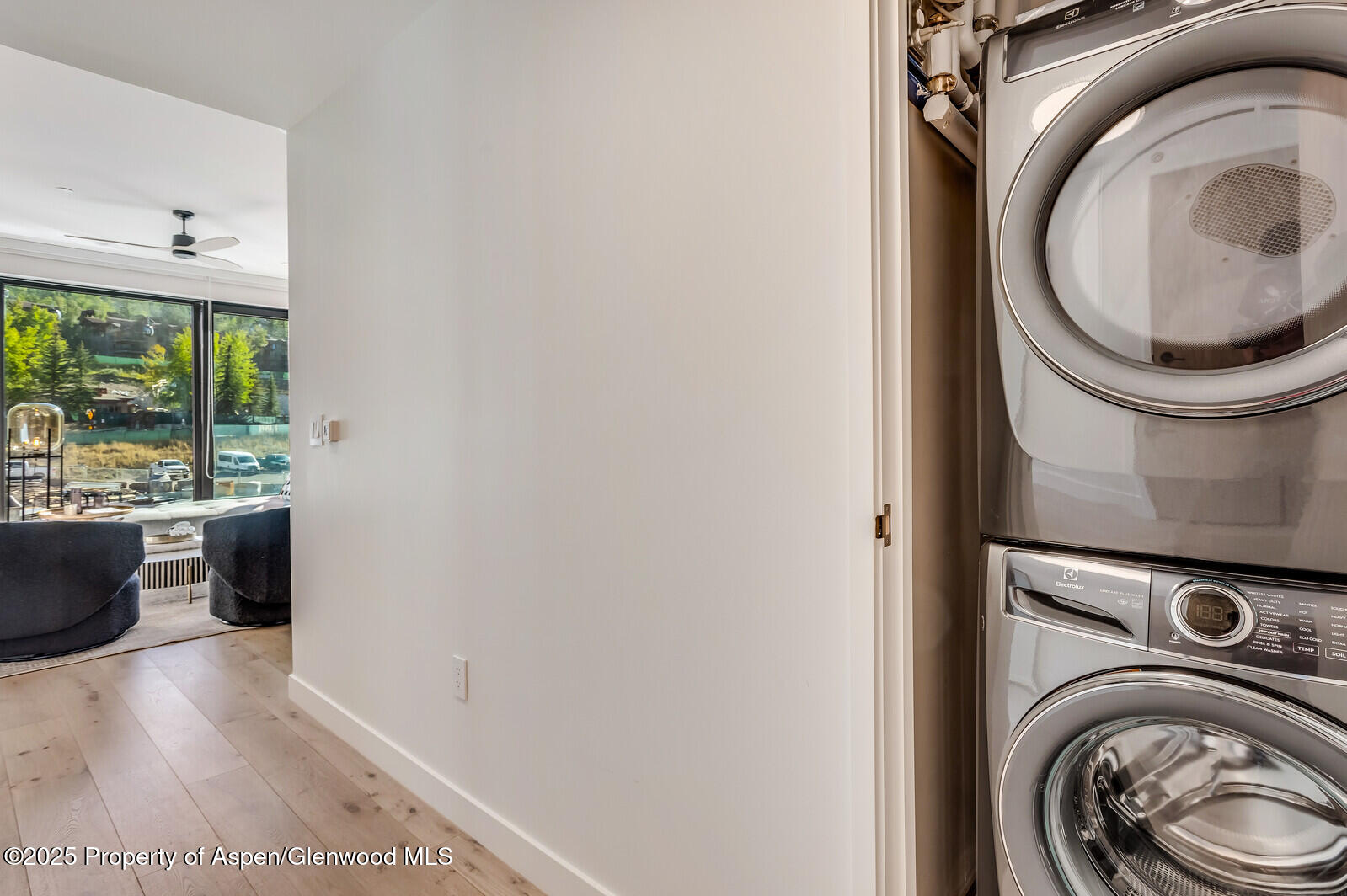 119 Wood Road, Unit 305 Snowmass Village, CO 81615 - Photo 18 of 28 08_119_Wood_Rd_305008_mls