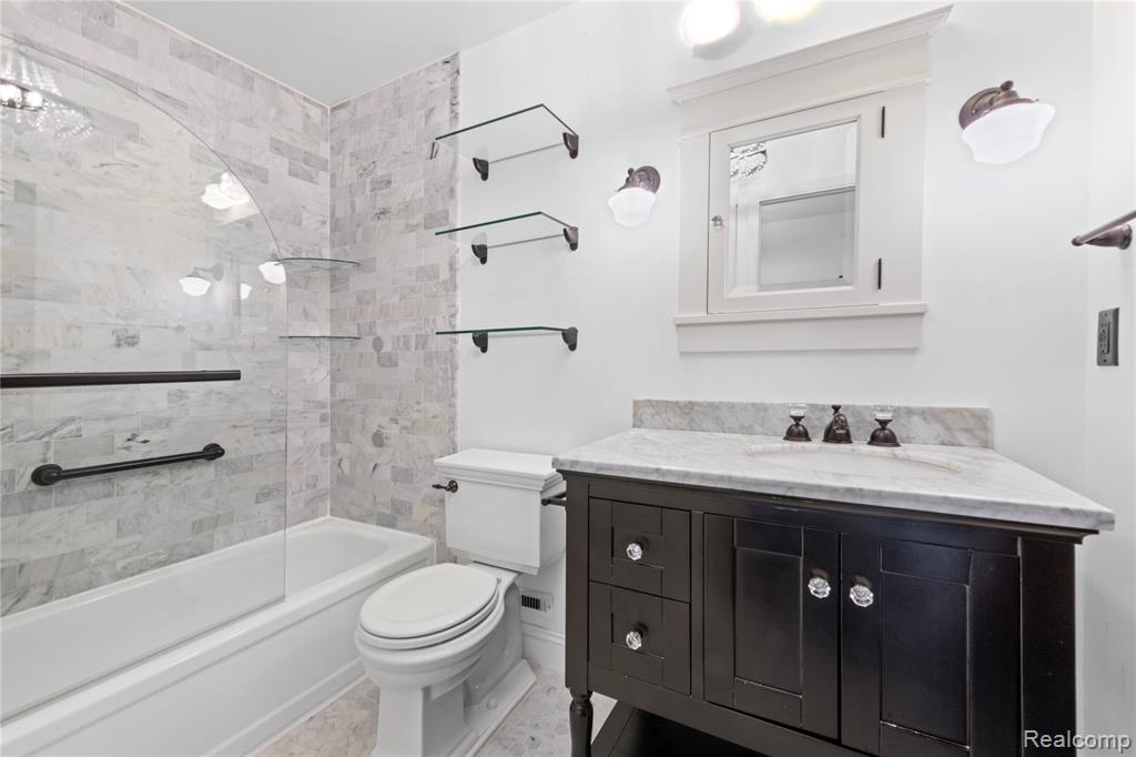 106 Manor Way Rochester Hills, MI 48309 - Photo 12 of 22