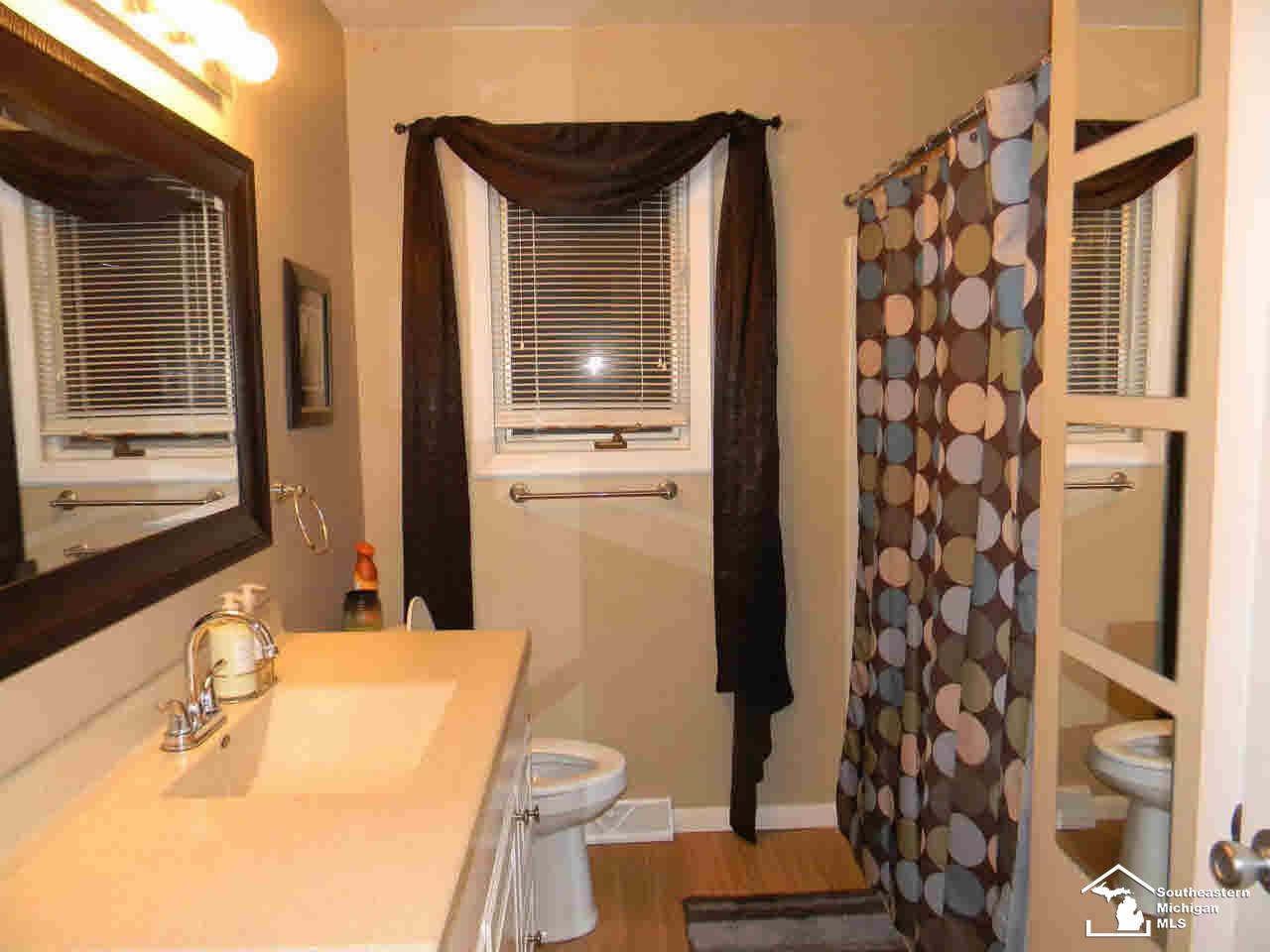 679 East Erie Road Temperance, MI 48182 - Photo 3 of 3