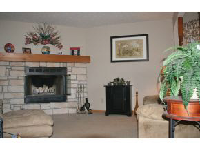 4027 East Paddock Ridge Bloomington, IN 47408 - Photo 2 of 24