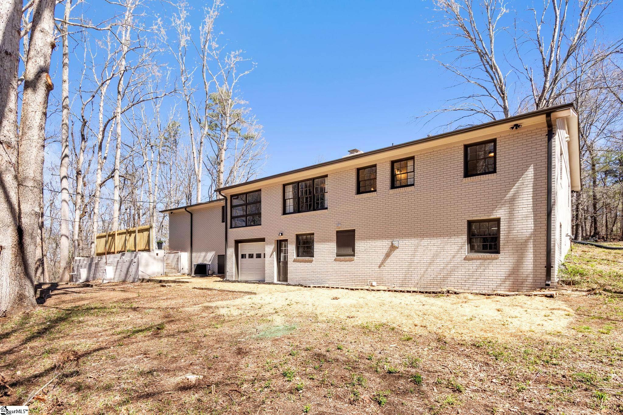 528 Turner Hill Road Easley, SC 29642 - Photo 3 of 35 Gallery Image 3