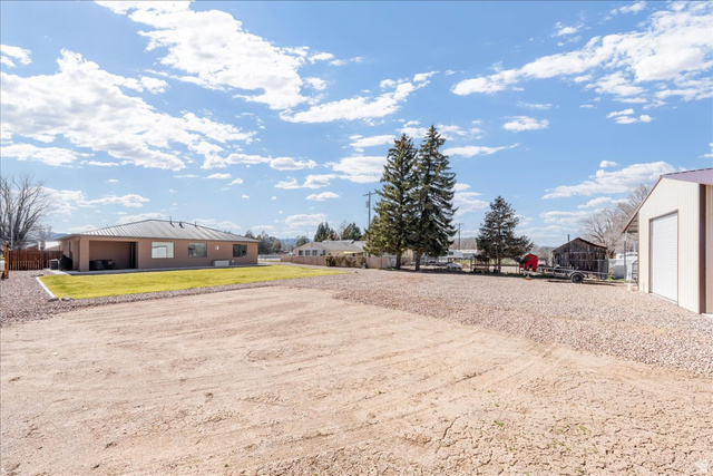 357 East Main Street Enterprise, UT 84725 - Photo 56 of 71 View of yard featuring a residential view
