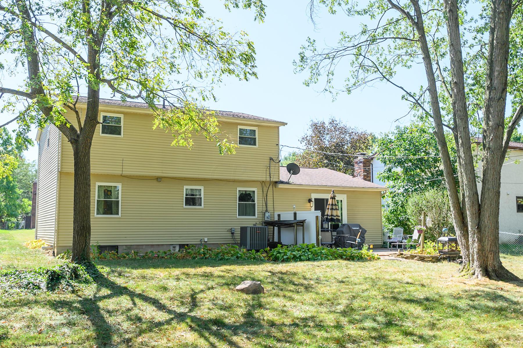 98 Yorkshire Road Delaware, OH 43015 - Photo 8 of 35 Gallery Image 8