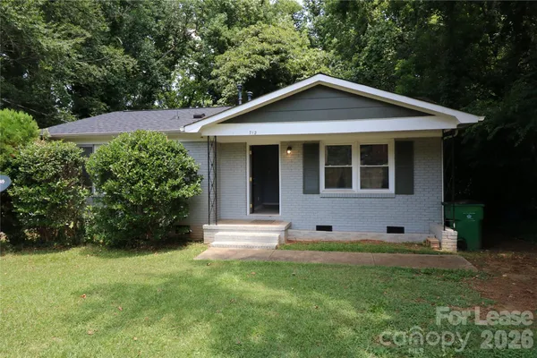 $1,400 | 712 Edgegreen Drive, Charlotte, NC 28217