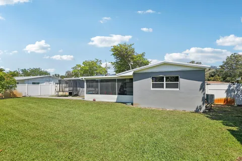 $495,000 | 4688 Northwest 1st Street, Plantation, FL 33317