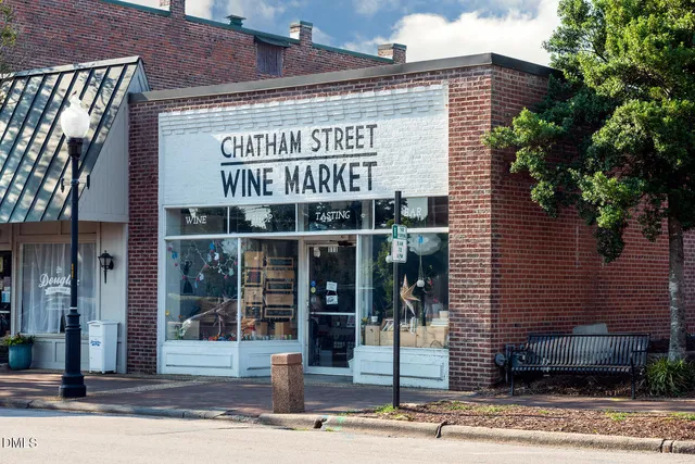 $575,000 | 2736 Kempthorne Road, Cary, NC 27519