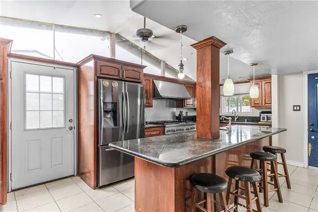 $869,900 | 10930 Groveland Avenue, Whittier, CA 90603