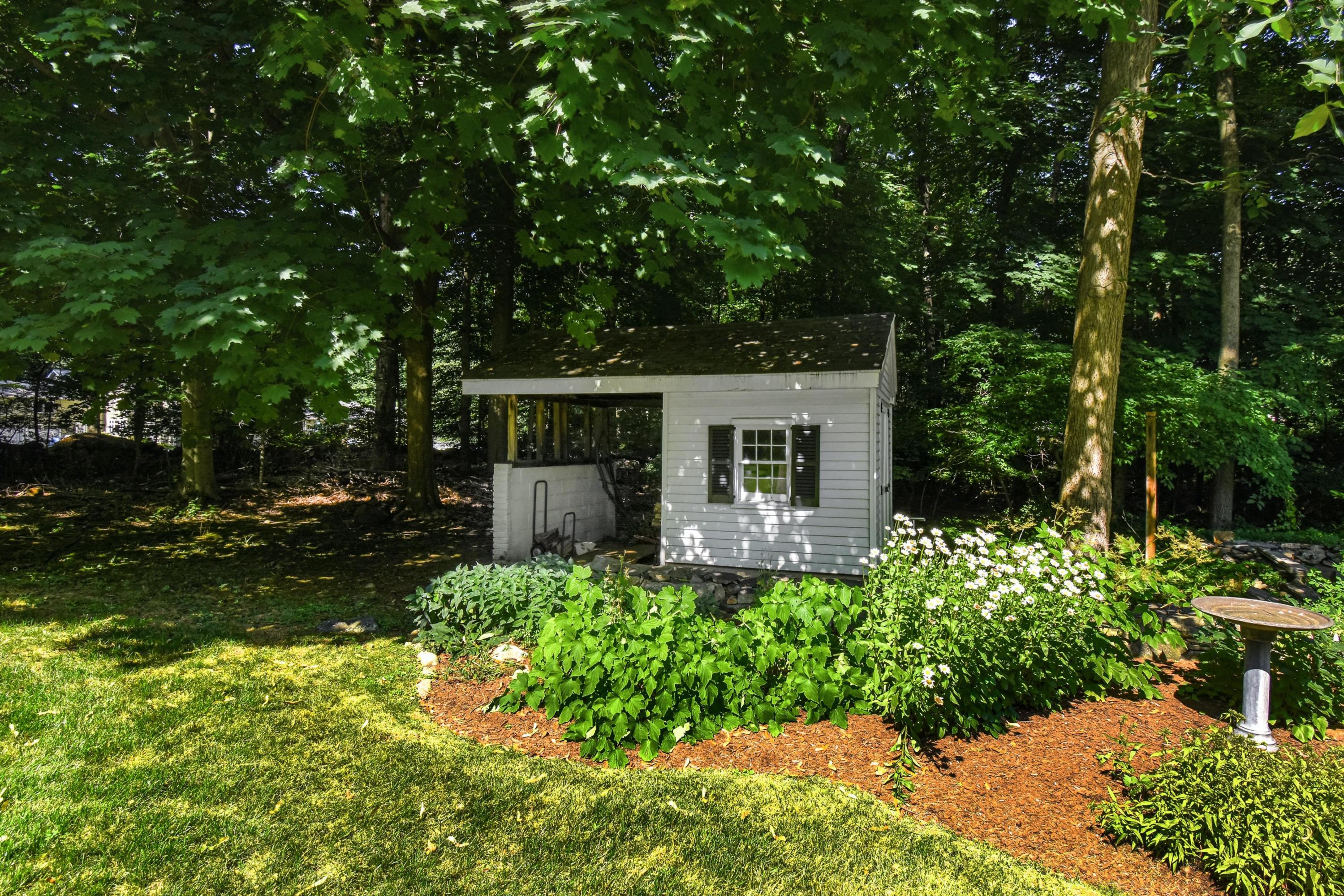 519 Brookside Road New Canaan, CT 06840 - Photo 22 of 29 170313016-22